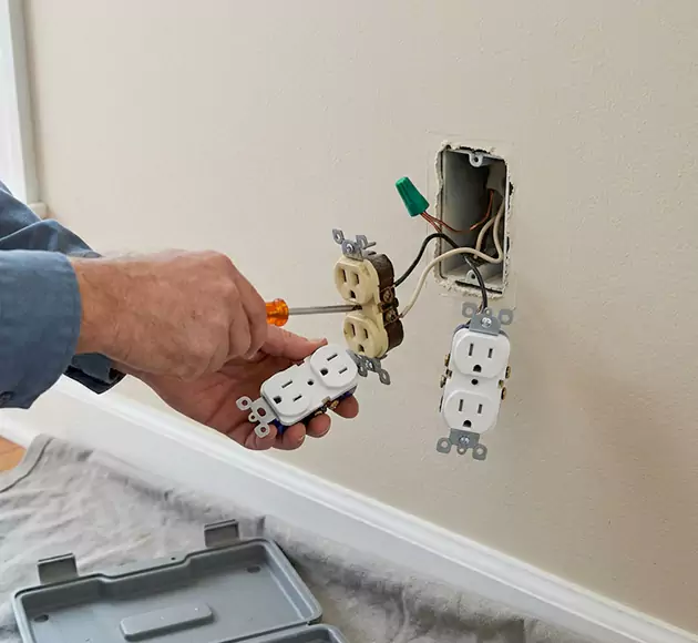 Professional Outlet Replacement: Your Local Swap-Out Team in Greenacres, WA
