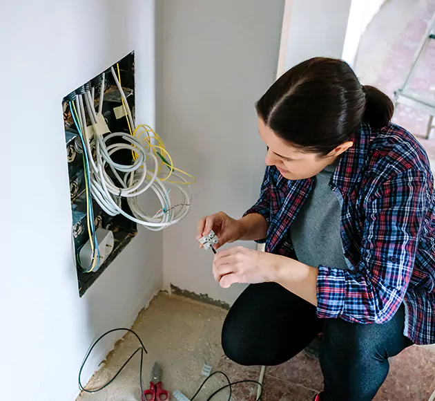 Professional Whole House Rewiring: Your Local Rewiring Specialists in Greenacres, WA